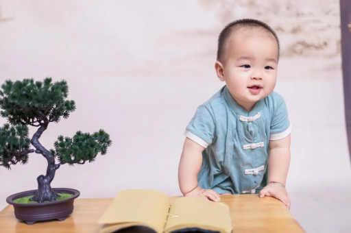 海口孕妇显怀是几个月